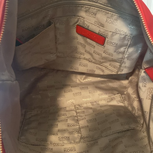 ♥️MICHAEL KORS♥️Dark Sangria Large Ariana Tote👜/NWOT - Picture 9 of 9